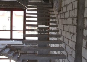 Лестницы бетонные с площадкой