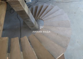 Винтовая лестница на косоуре ООО ЛИНИЯ ХОДА Проект 016_06