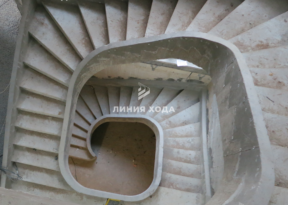 Забежная поворотная лестница из монолитного бетона ООО ЛИНИЯ ХОДА Проект 082_04
