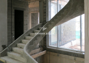 Забежная поворотная лестница из монолитного бетона ООО ЛИНИЯ ХОДА Проект 082_06